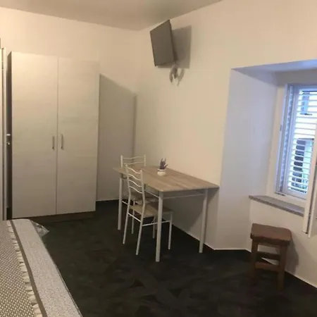 Tonka Apartman *