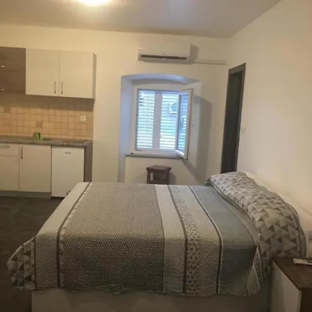 Tonka Apartament