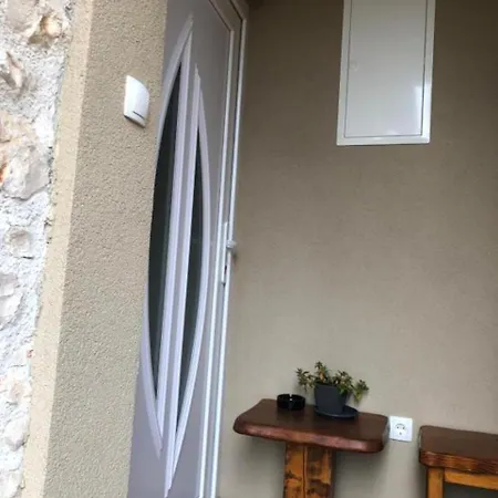 Tonka Apartman *