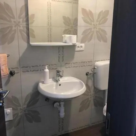 Tonka Apartman *
