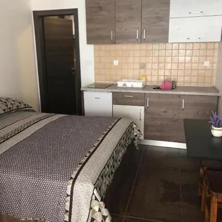 Tonka Apartament *